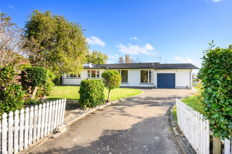 28 Buick Crescent, Awapuni, Palmerston North - Carousel 1