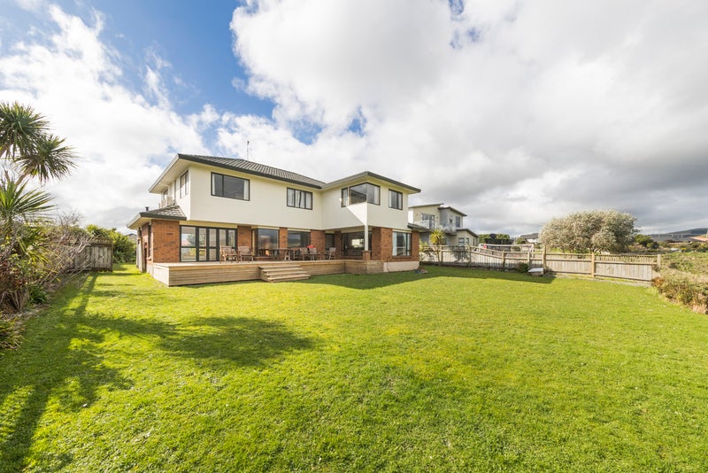 122 Pacific Drive, Fitzherbert, Palmerston North - Carousel 20