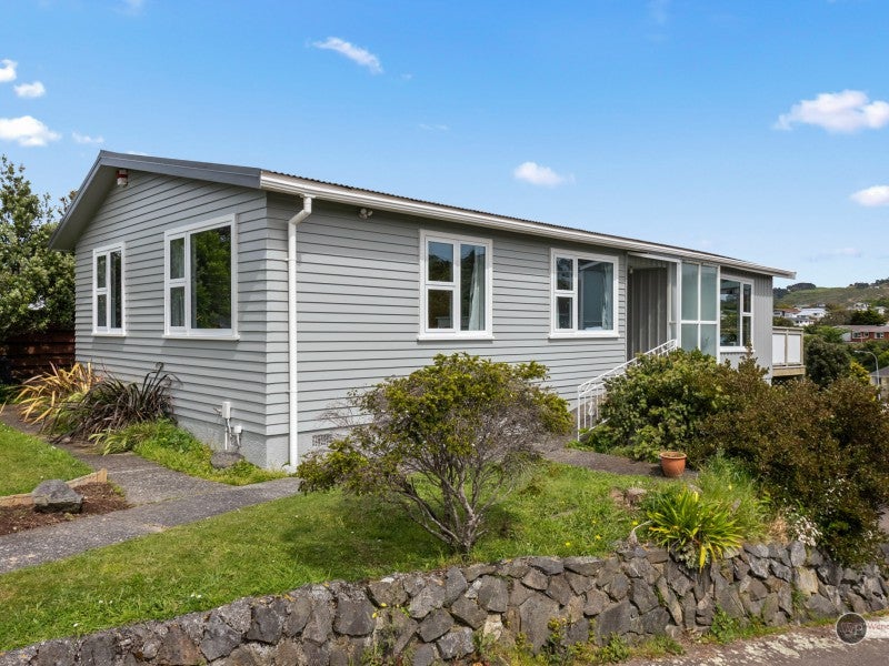 8 Peach Tree Grove, Maungaraki, Lower Hutt - Carousel 20