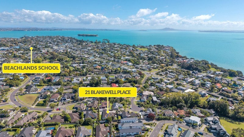 21 Blakewell Place, Beachlands, Auckland - Carousel 1