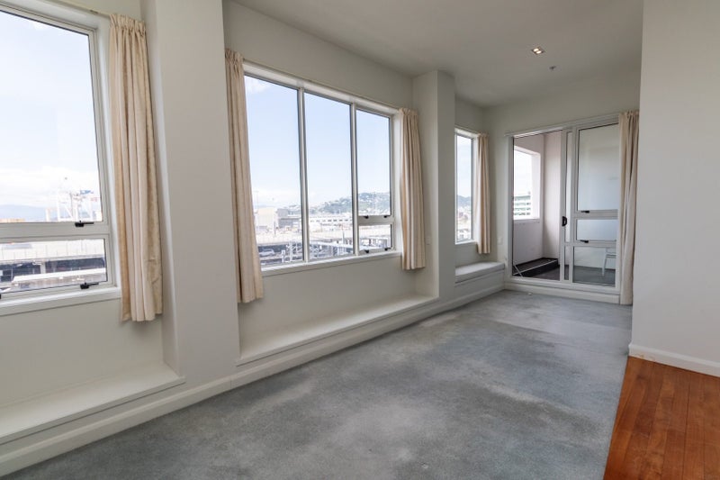 210/107 Thorndon Quay, Pipitea, Wellington - Carousel 2