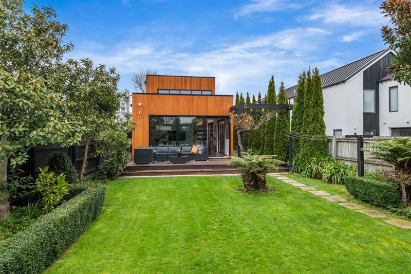 16 Hewitts Road, Merivale, Christchurch - Carousel 1