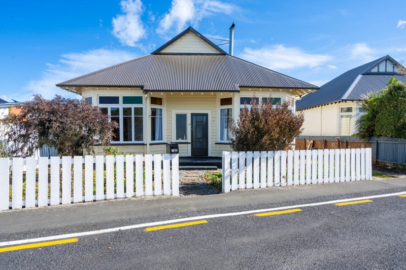 48 Royal Crescent, Saint Kilda, Dunedin - Carousel 1