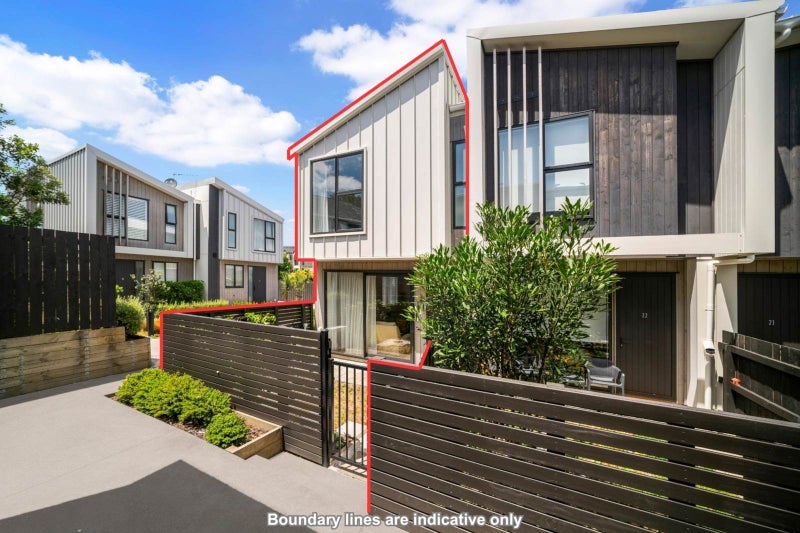 29/82 East Coast Road, Milford, Auckland - Carousel 22