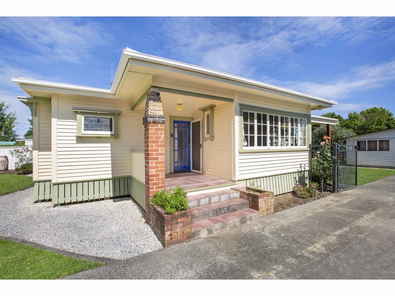 37 Naylor Street, Hamilton East, Hamilton - Carousel 2