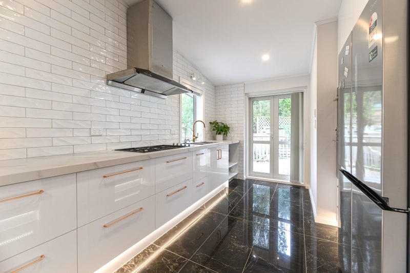 244C Blockhouse Bay Road, Avondale, Auckland - Carousel 30