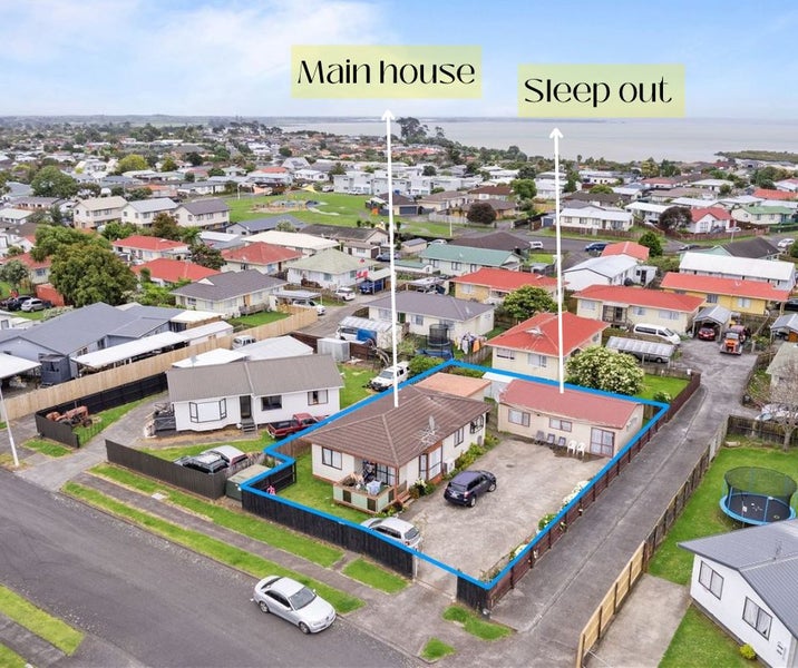 25 Dungarvon Place, Clendon Park, Auckland - Carousel 17