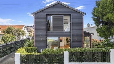 13A Queensway, Three Kings, Auckland - Carousel 1