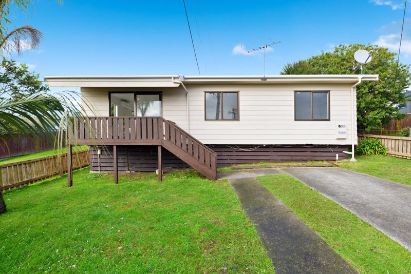2/33 Lavelle Road, Henderson, Auckland - Carousel 1
