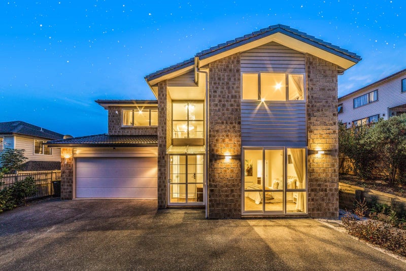 13 Syrah Crescent, Ranui, Auckland - Carousel 2