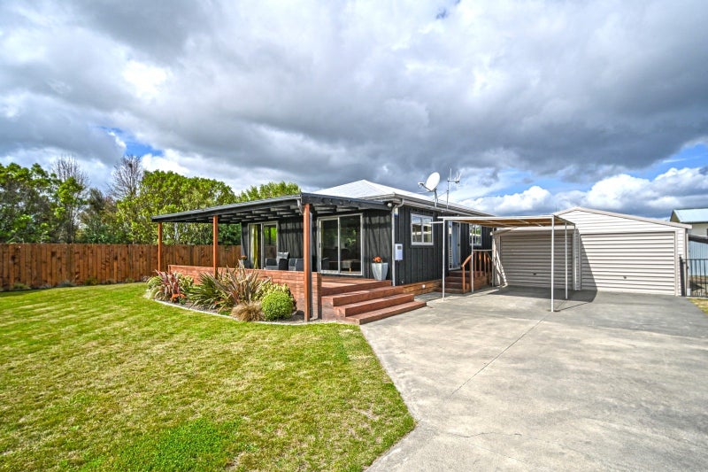 16 Arklow Place, Flaxmere, Hastings - Carousel 1
