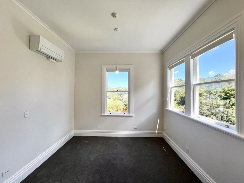 49 Devon Street, Aro Valley, Wellington - Carousel 2