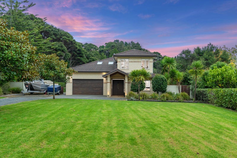 26B Awhiorangi Promenade, Swanson, Auckland - Carousel 1
