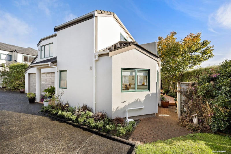 5B Olsen Avenue, Hillsborough, Auckland - Carousel 2