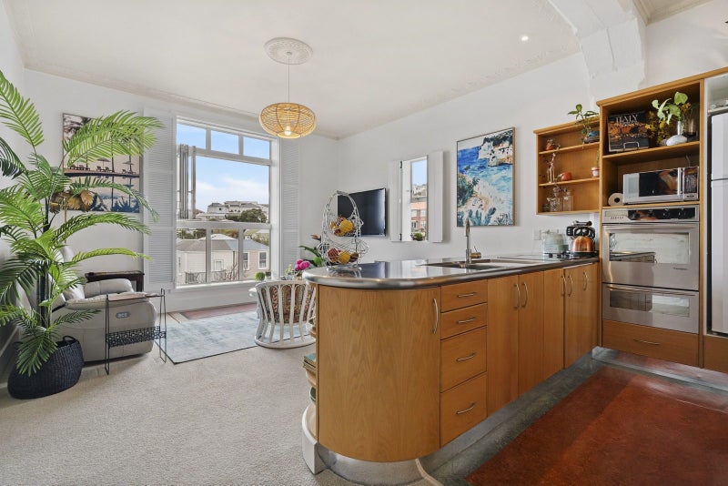 15/37 Majoribanks Street, Mount Victoria, Wellington - Carousel 1