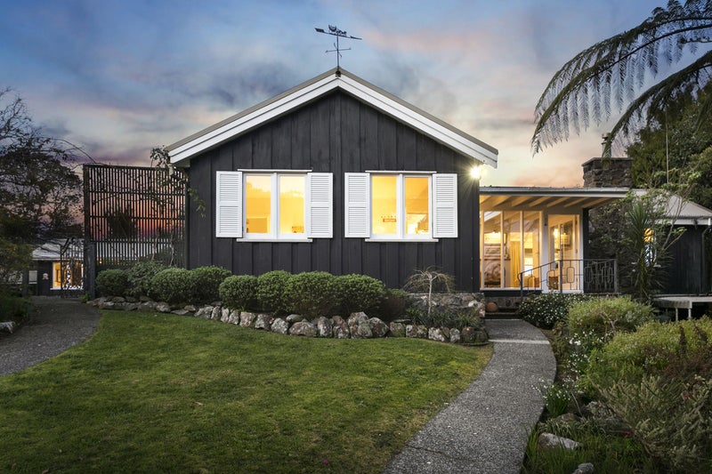 27 Turanga Road, Henderson Valley, Auckland - Carousel 1