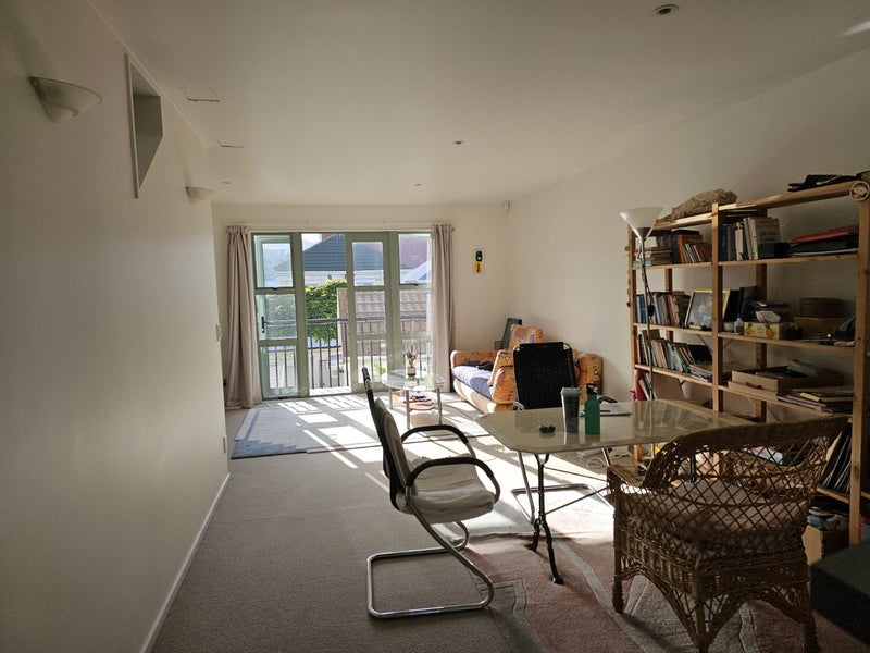 6/28 Majoribanks Street, Mount Victoria, Wellington - Carousel 2