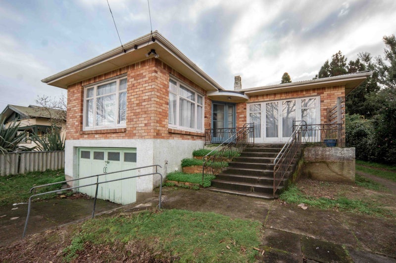 76A Maeroa Road, Maeroa, Hamilton - Carousel 1