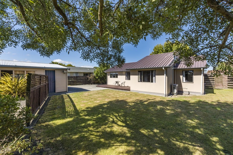 6 Adams Place, Kelvin Grove, Palmerston North - Carousel 1