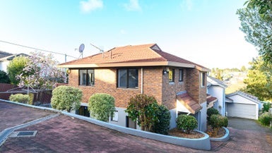 64A Oakdale Road, Mount Roskill, Auckland - Carousel 1