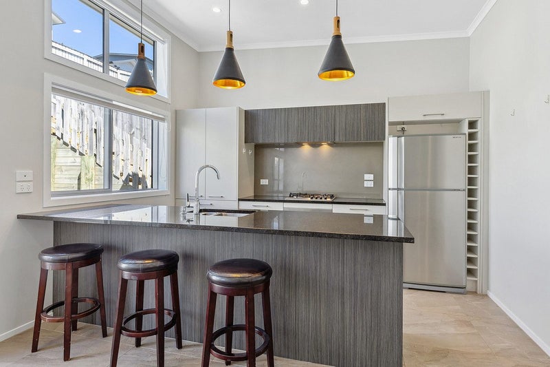 9A Madeira Close, Whitby, Porirua - Carousel 1