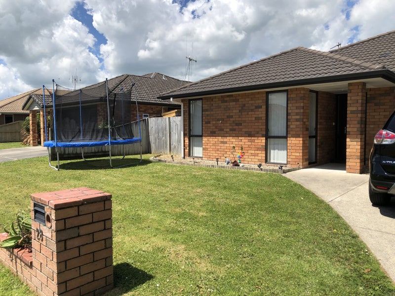 28 Parkside Drive, Huntington, Hamilton - Carousel 2