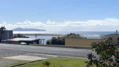 18 Cheviot Street, Mangawhai Heads, Mangawhai - Carousel 1