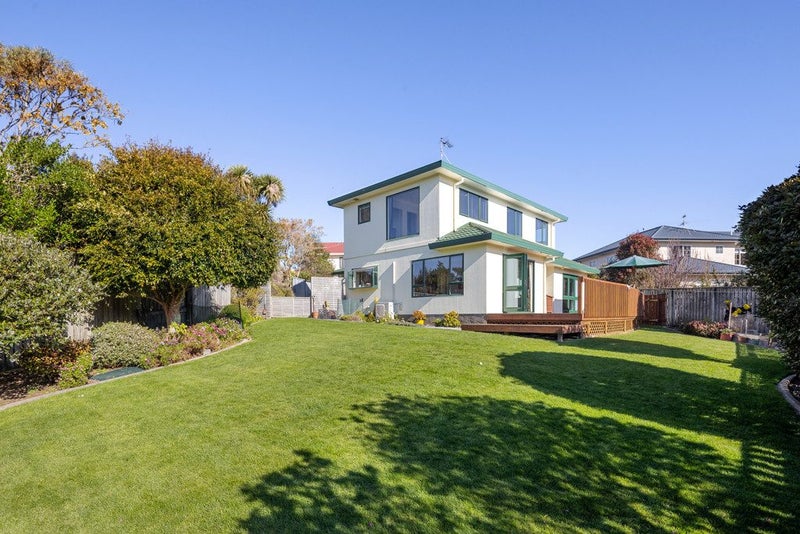 5 Ridley Green, Churton Park, Wellington - Carousel 1