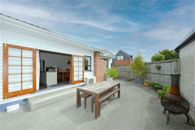 2/112 Memorial Avenue, Burnside, Christchurch - Carousel 1