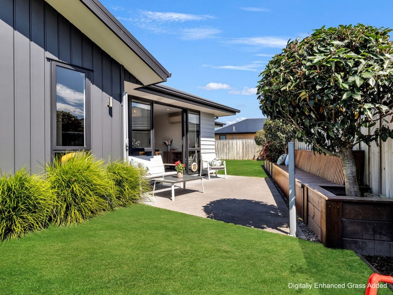 98 Sunline Avenue, Lincoln, Lincoln - Carousel 2