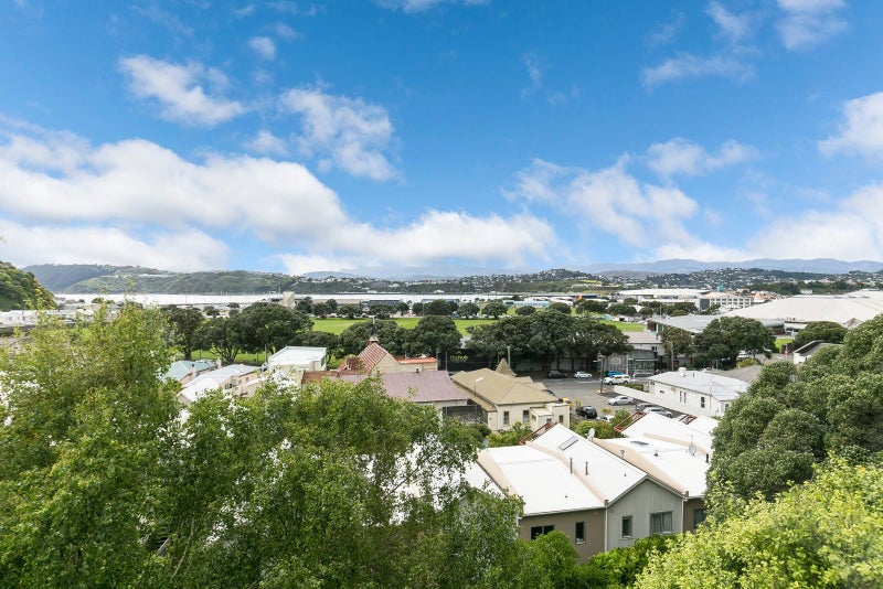 12/12 Vallance Street, Kilbirnie, Wellington - Carousel 2