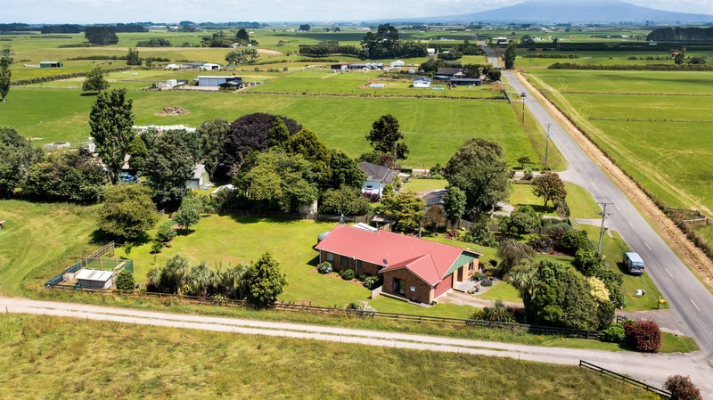 320 Austin Road, Hawera - Carousel 24