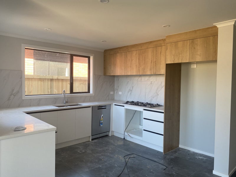 1/8 Tiro Place, Rototuna North, Hamilton - Carousel 2