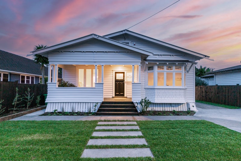 8/282 Point Chevalier Road, Point Chevalier, Auckland - Carousel 1