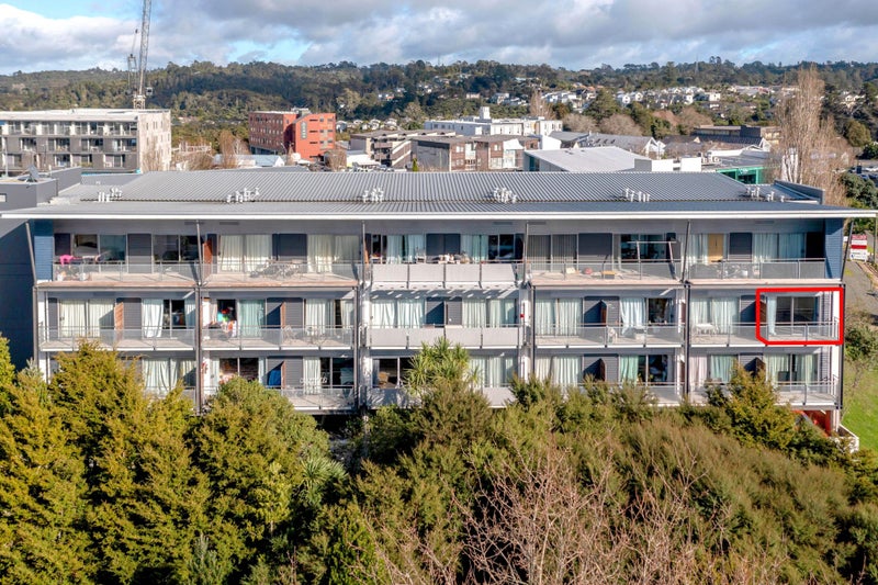21A/210 Dairy Flat Highway, Albany, Auckland - Carousel 2