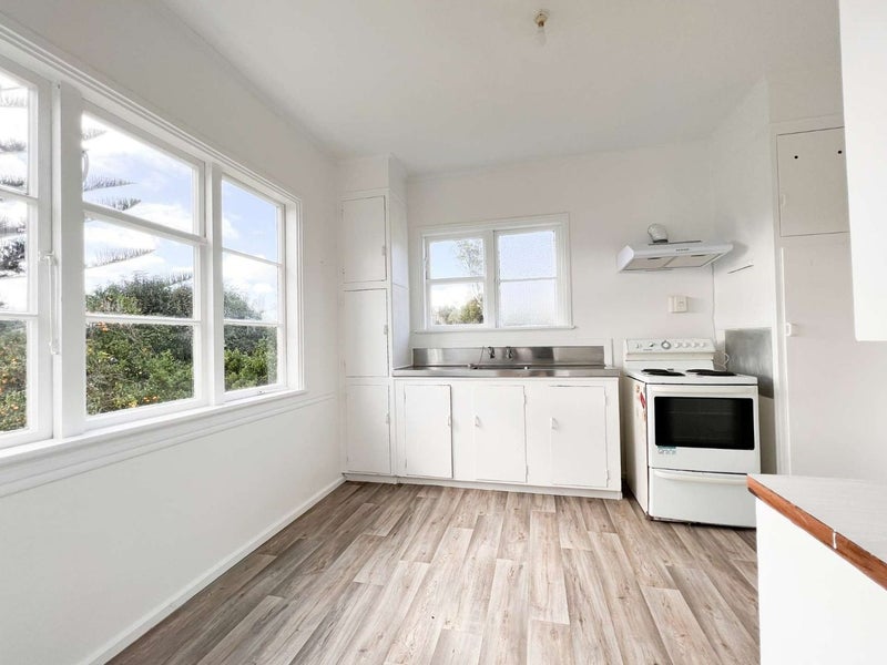 45 Tahapa Crescent, Meadowbank, Auckland - Carousel 2