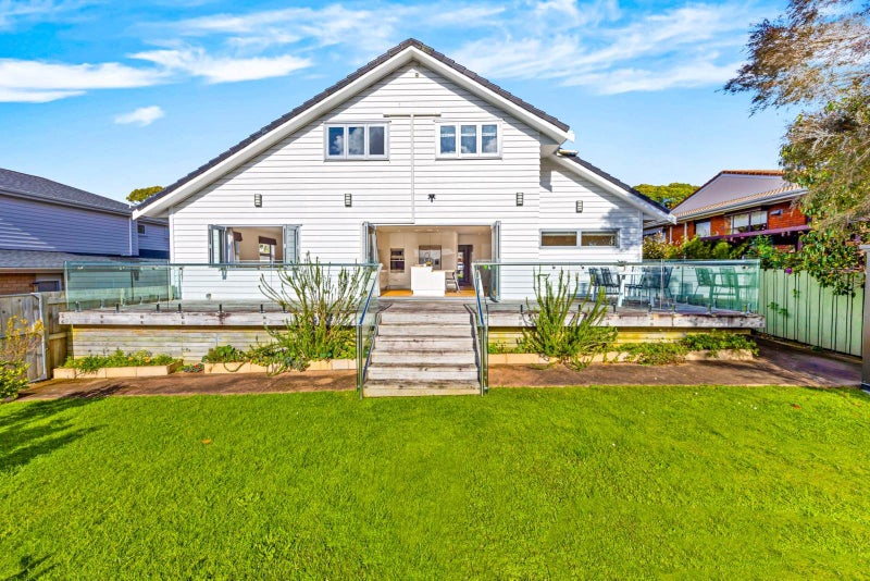 4 Terry Street, Blockhouse Bay, Auckland - Carousel 24