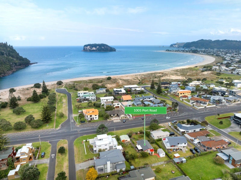 1005 Port Road, Whangamata - Carousel 1
