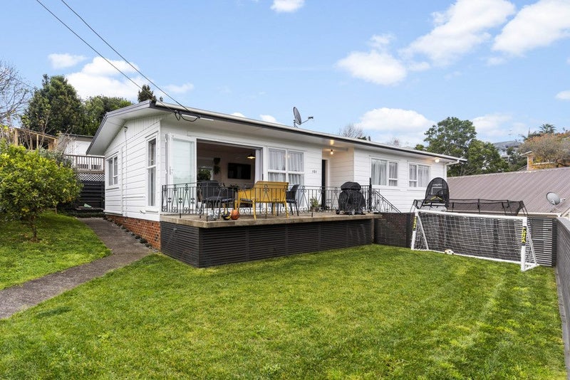 101 Hendry Avenue, Hillsborough, Auckland - Carousel 1