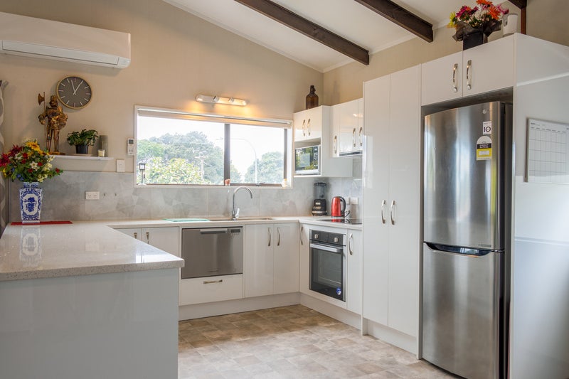 39 Wilson Street, Matata, Whakatane - Carousel 2