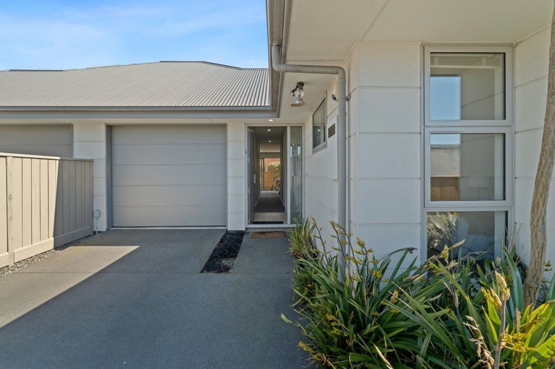 11G Clarence Street South, Addington, Christchurch - Carousel 2