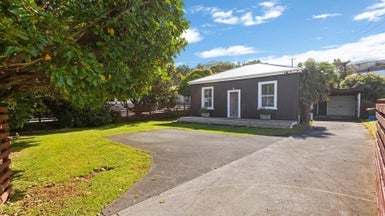 195 Ngamotu Road, Spotswood, New Plymouth - Carousel 1