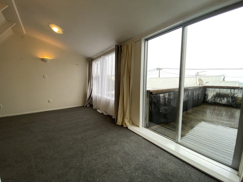 37 Moa Point Road, Moa Point, Wellington - Carousel 2