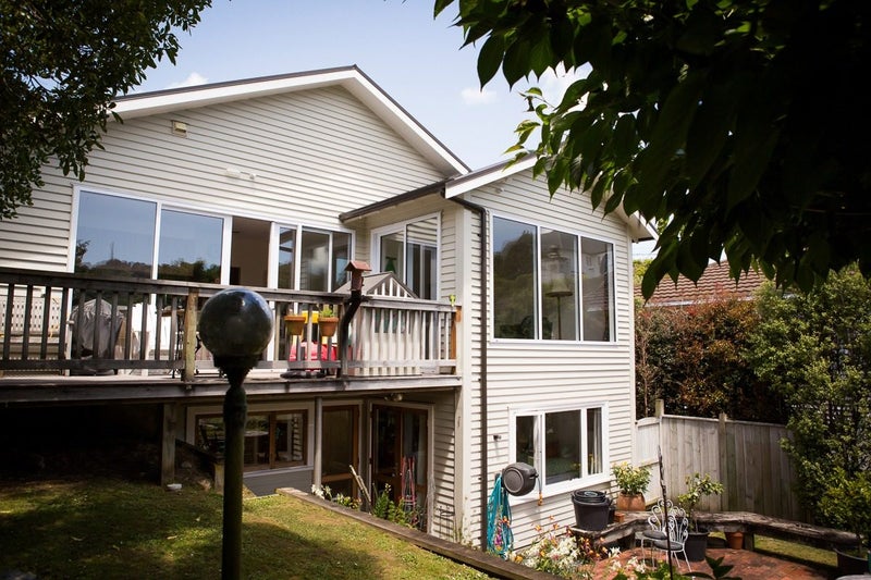 17 Ranui Crescent, Khandallah, Wellington - Carousel 2