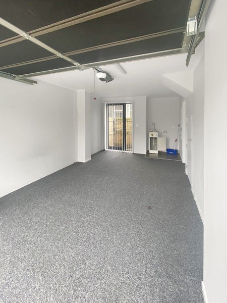 3/5 Peachgrove Road, Te Atatu Peninsula, Auckland - Carousel 10