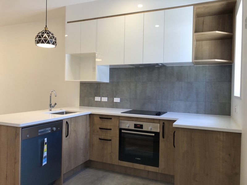 30/9 Schnapper Rock Road, Greenhithe, Auckland - Carousel 1