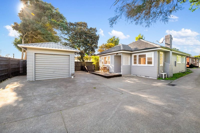 21A Panorama Road, Mount Wellington, Auckland - Carousel 1