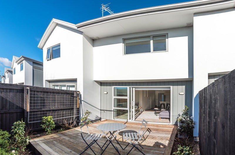 8/51 Hills Road, Edgeware, Christchurch - Carousel 2