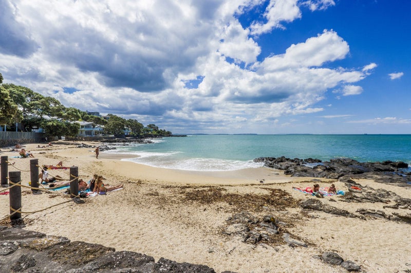 20A Minnehaha Avenue, Takapuna, Auckland - Carousel 1