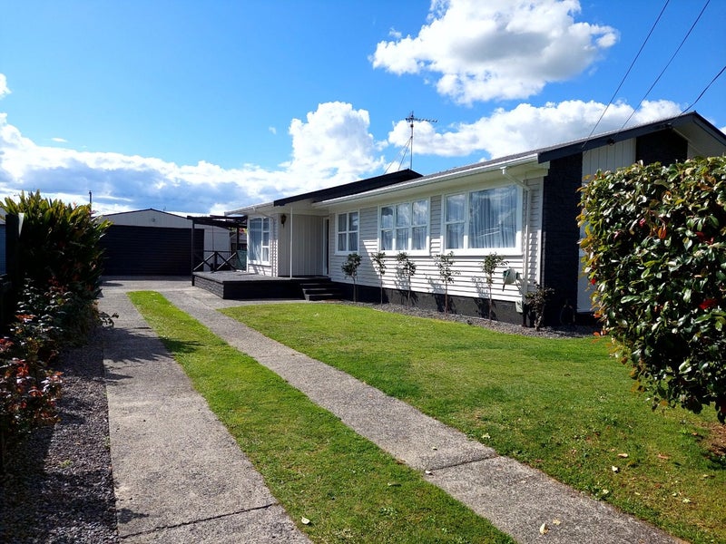 41 Mears Road, St Andrews, Hamilton - Carousel 1